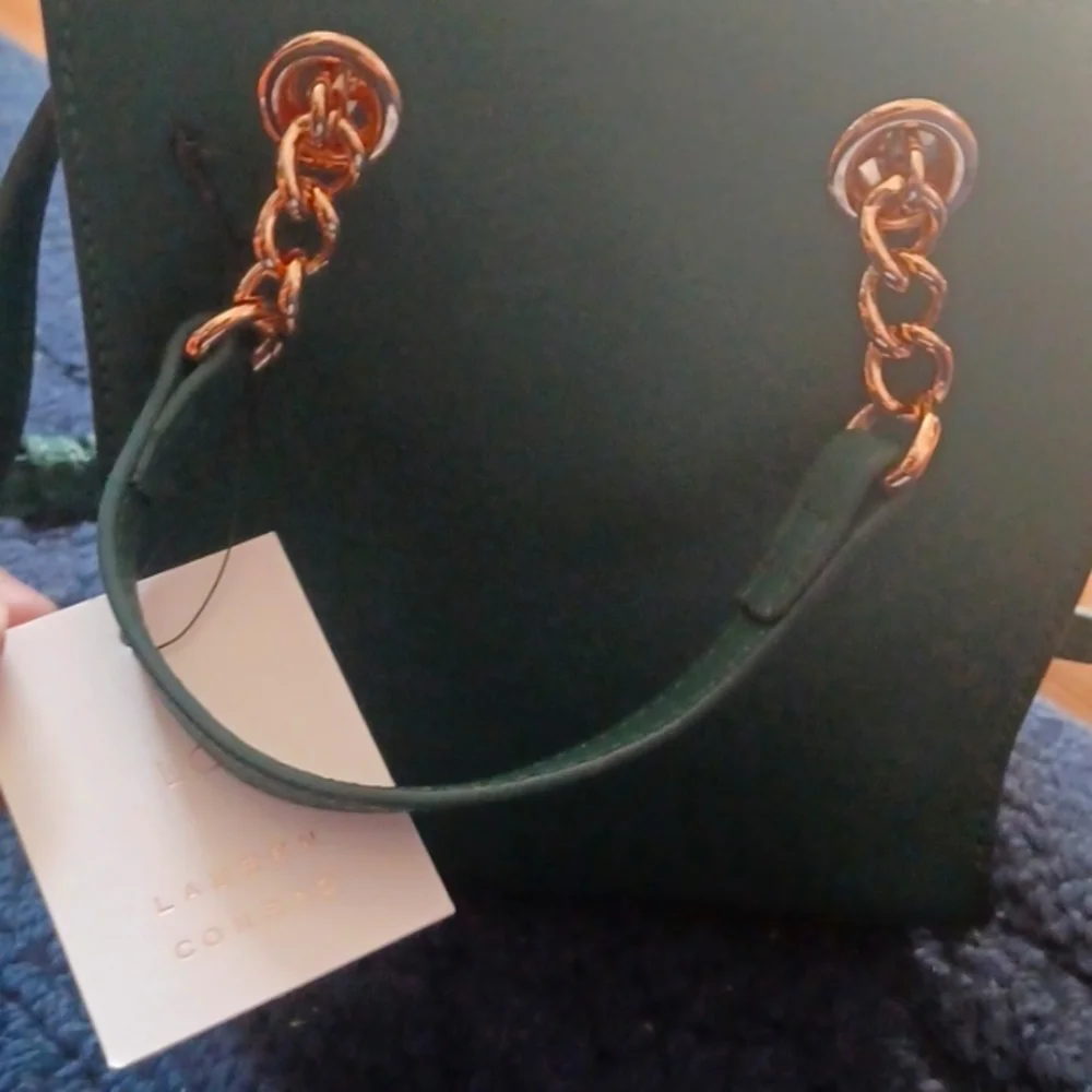 Purse - Picture 1 of 5